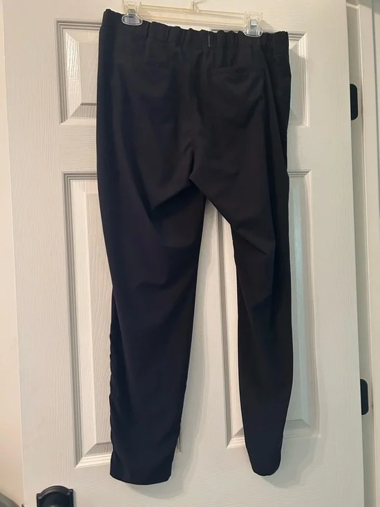 Athleta Black Lightweight Zip Pocket Jogger Pants - Picture 3 of 5